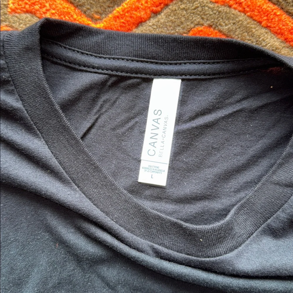 MAKE OFER Men's PLAYBOY Black Graphic Tee with Iconic Cover t-shirt Kate Moss LG - Picture 3 of 7